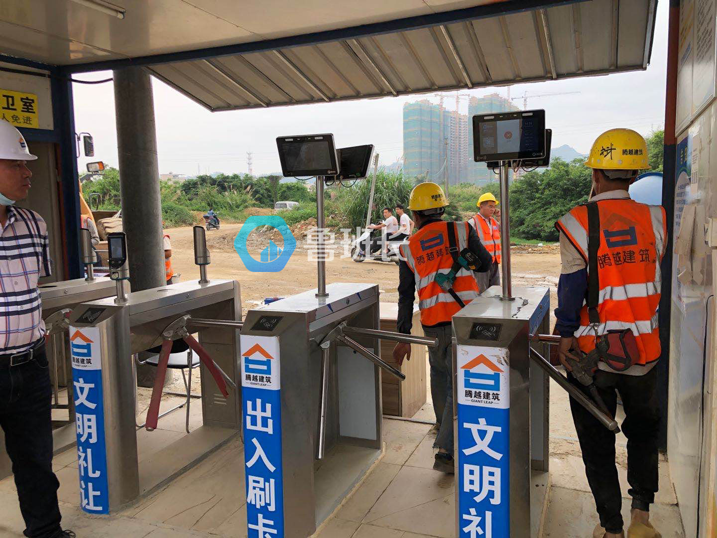 工地人臉識(shí)別系統(tǒng)，工地人臉識(shí)別考勤閘機(jī)